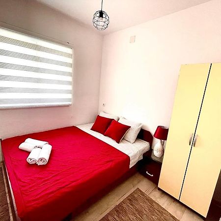 Apartment Adel Mostar Bagian luar foto