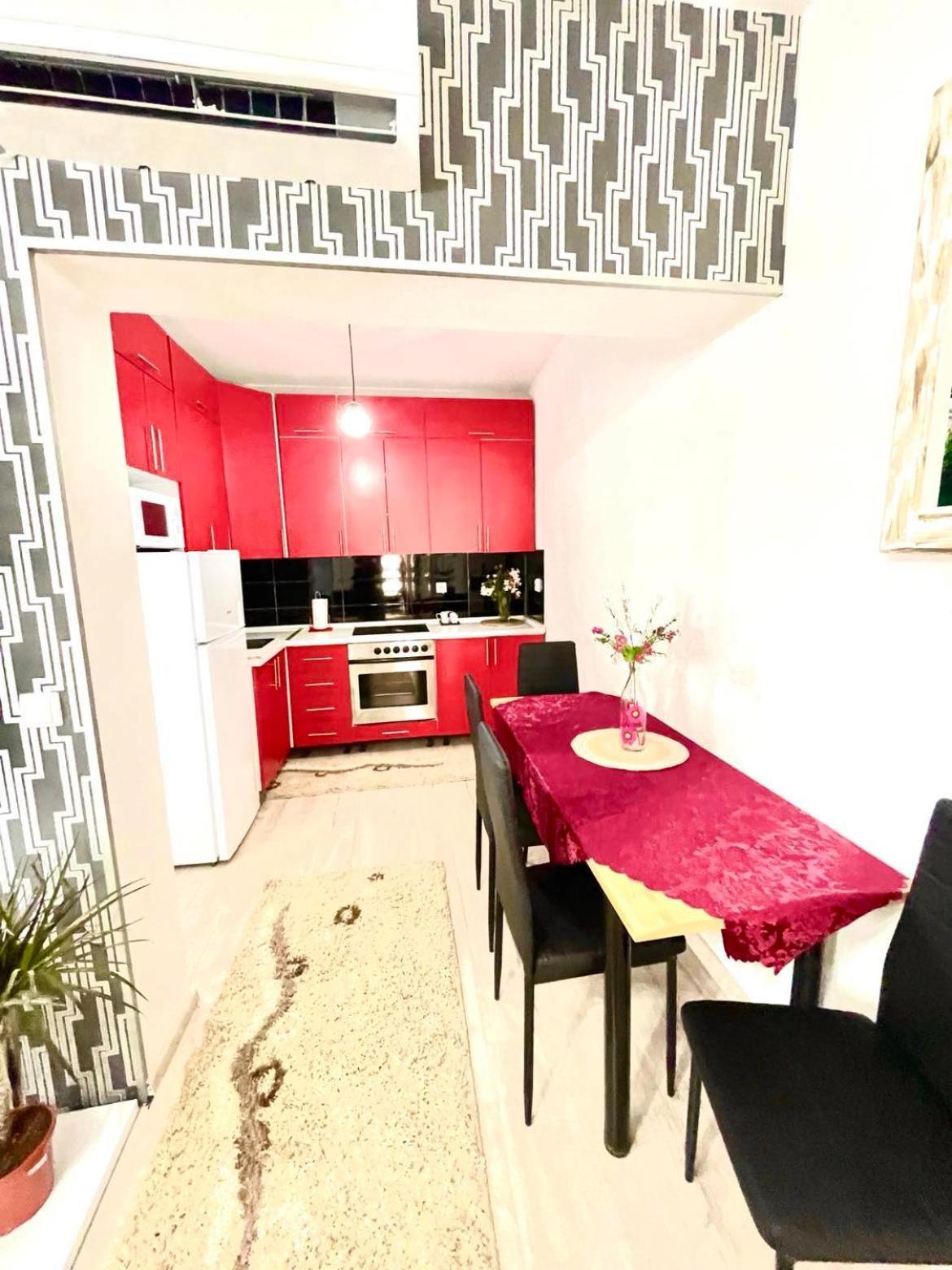 Apartment Adel Mostar Bagian luar foto