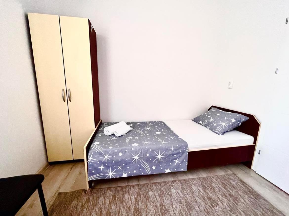 Apartment Adel Mostar Bagian luar foto