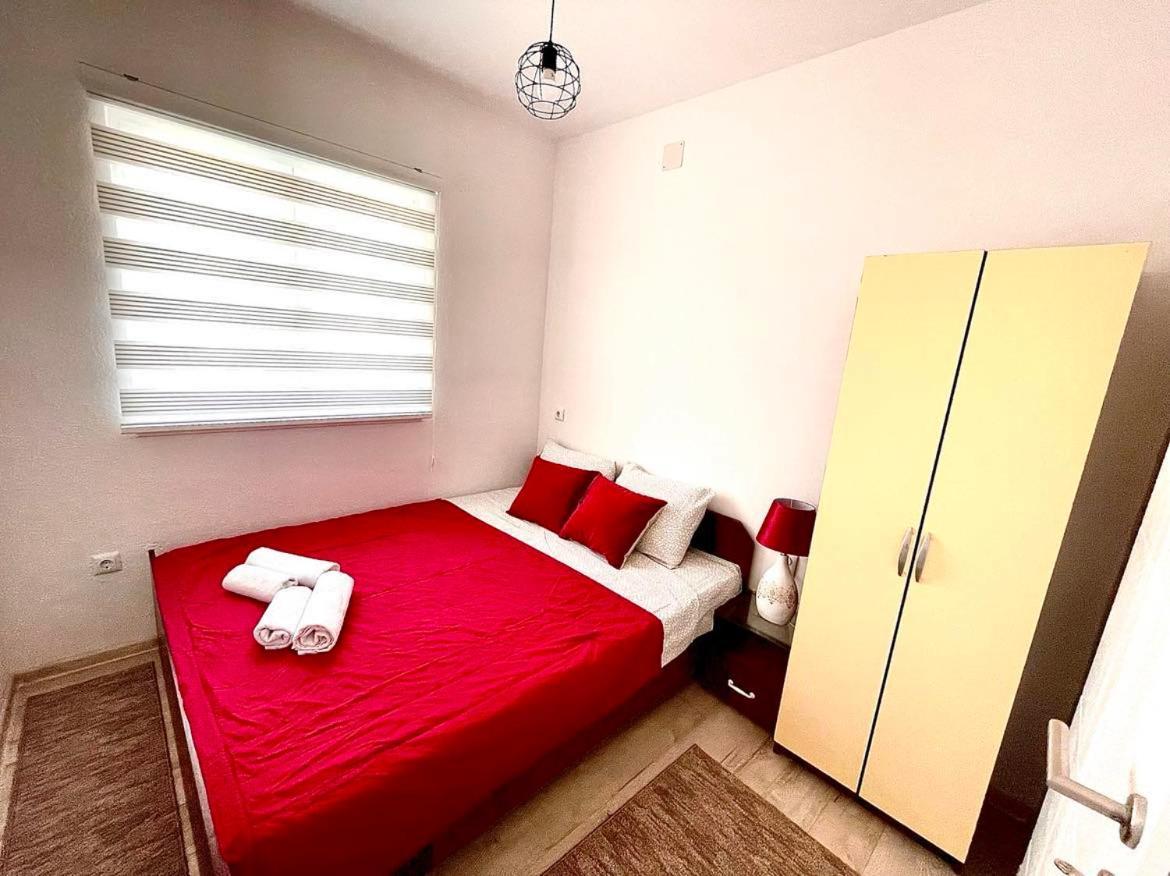 Apartment Adel Mostar Bagian luar foto